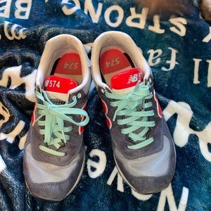 Woman’s new balance 574